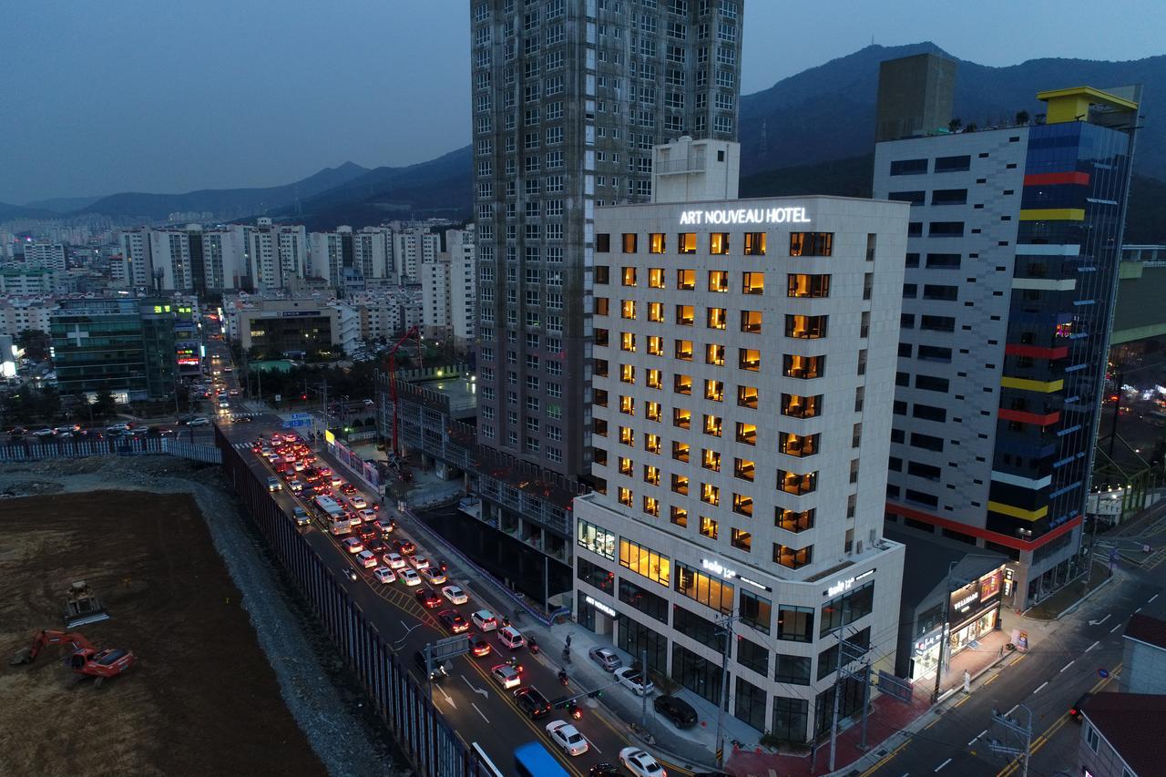 Geoje Artnouveau Suite Hotel Exterior photo
