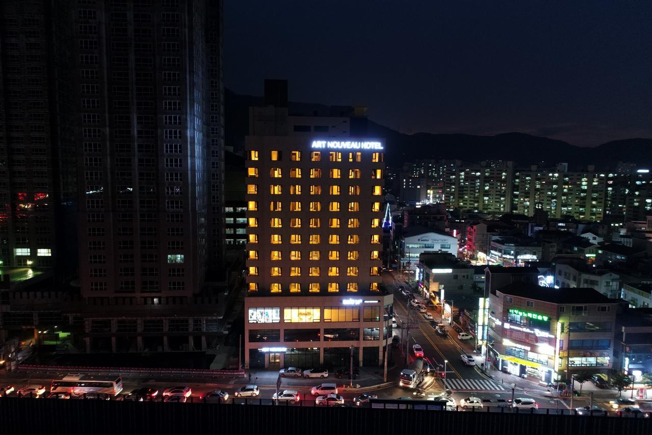 Geoje Artnouveau Suite Hotel Exterior photo