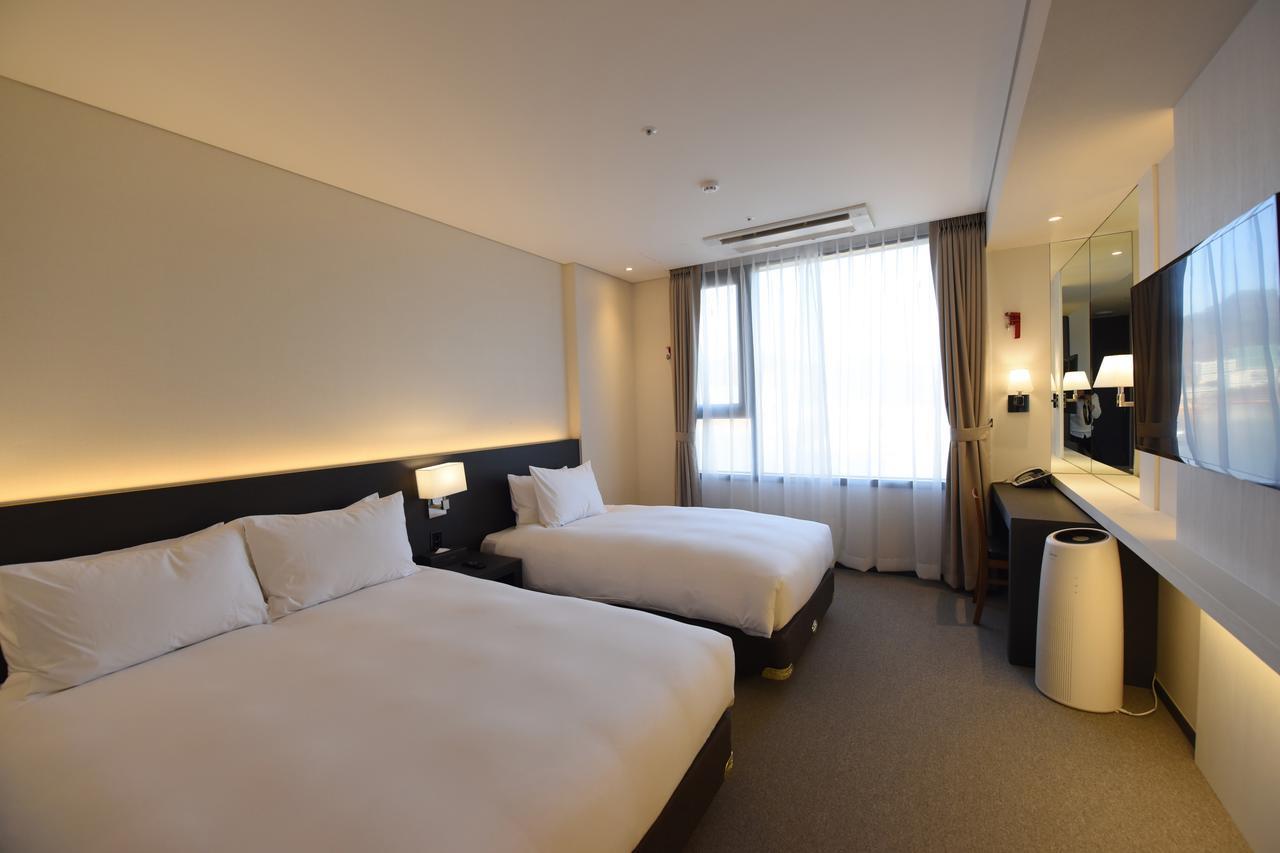 Geoje Artnouveau Suite Hotel Exterior photo