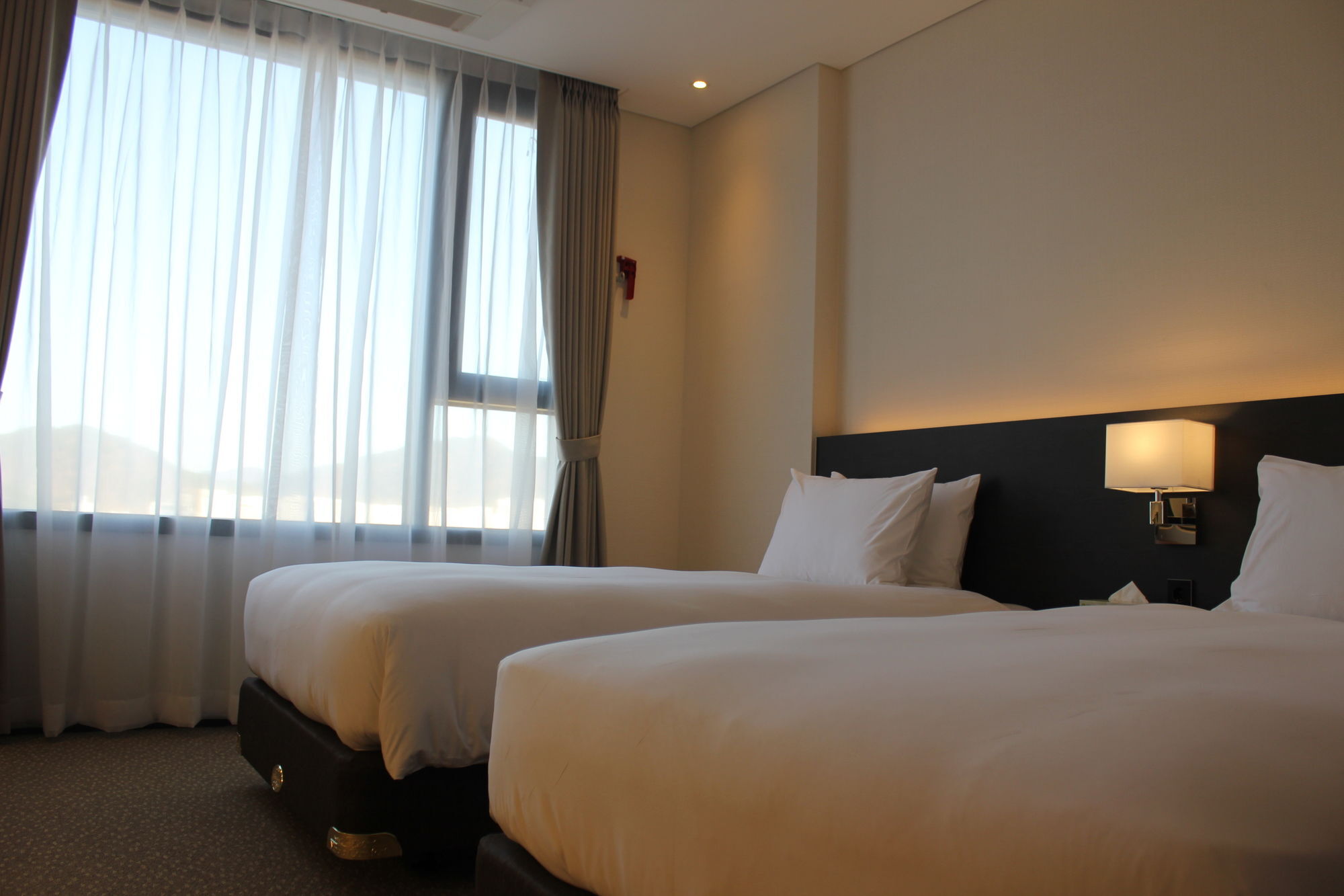 Geoje Artnouveau Suite Hotel Exterior photo